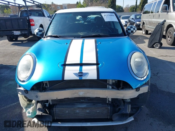 2015 MINI Hardtop 4 Door S with VIN WMWXU3C54F2B58513, listed as a IAAI auction lot 41376804 with 110,186 mi miles and . Bid and sale history available at DreamBid. Image 13.
