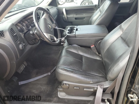 2013 Chevrolet Silverado 1500 LT with VIN 1GCRCSE08DZ410243, listed as a Copart auction lot 42748015 with 176,897 mi miles and Salvage Title. Bid and sale history available at DreamBid. Image 7.
