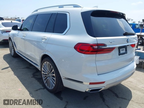 2019 BMW X7 xDrive50i z VIN 5UXCX4C54KLS38649, wystawiony jako IAAI lot #42435379 z przebiegiem 60 905 mil mil oraz . Historia ofert i sprzedaży dostępna na DreamBid. Obrazek 3.