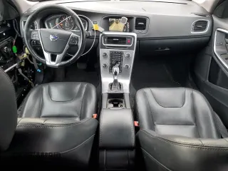 2018 Volvo V60 Cross Country with VIN YV440MWK1J2042505, listed as a Copart auction lot 44908775 with 107,525 mi miles and Salvage Title. Bid and sale history available at carsss.com. Image 8.