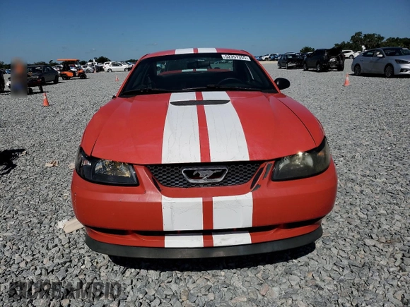 2000 Ford Mustang with VIN 1FAFP4045YF162222, listed as a Copart auction lot 52357355 with 216,251 mi miles and Salvage Title. Bid and sale history available at carsss.com. Image 5.