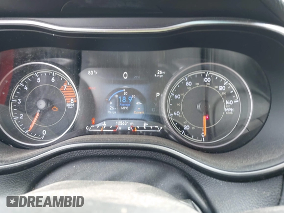 2019 Jeep Cherokee Trailhawk z VIN 1C4PJMBX1KD314121, wystawiony jako IAAI lot #42106721 z przebiegiem 105 631 mil mil oraz . Historia ofert i sprzedaży dostępna na DreamBid. Obrazek 7.