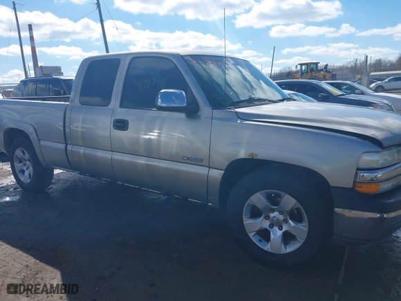 2000 Chevrolet Silverado 1500 LS with VIN 1GCEC19T9YZ220406, listed as a IAAI auction lot 41727419 with 185,131 mi miles. Bid and sale history available at carsss.com. Image 13.