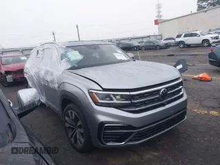 2020 Volkswagen Atlas SEL Premium R-Line z VIN 1V2TE2CA8LC232863, wystawiony jako IAAI lot #41511014 z przebiegiem 40 899 mil mil oraz . Historia ofert i sprzedaży dostępna na DreamBid. Obrazek 1.