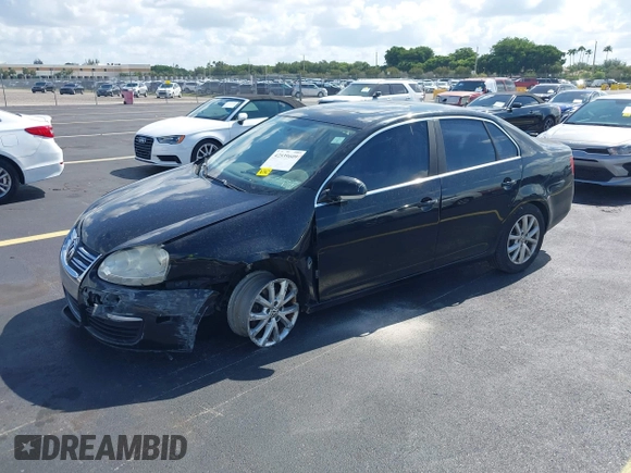 2010 Volkswagen Jetta Limited Edition z VIN 3VWRX7AJ4AM054934, wystawiony jako IAAI lot #42539609 z przebiegiem 245 048 mil mil oraz . Historia ofert i sprzedaży dostępna na DreamBid. Obrazek 17.