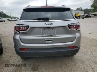 2019 Jeep Compass Limited z VIN 3C4NJCCB9KT664241, wystawiony jako Copart lot #50925025 z przebiegiem 132 986 mil mil oraz Szkoda całkowita • Salvage title. Historia ofert i sprzedaży dostępna na DreamBid. Obrazek 6.