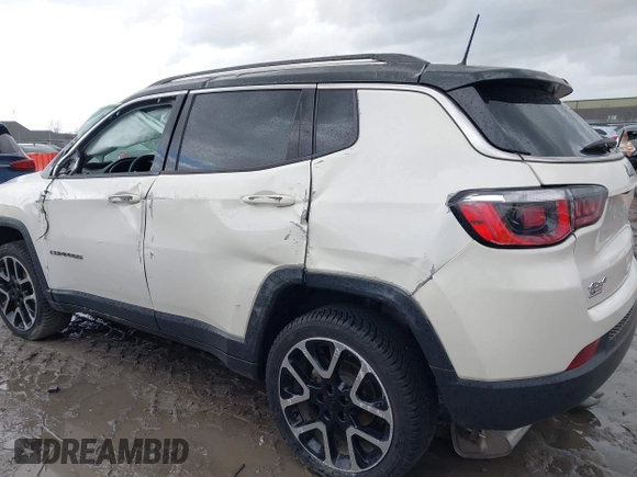2018 Jeep Compass Limited with VIN 3C4NJDCBXJT350246, listed as a IAAI auction lot 41711327 with 112,364 mi miles. Bid and sale history available at carsss.com. Image 14.