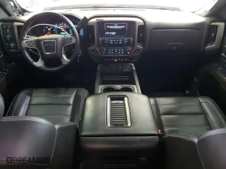 2019 GMC Sierra 2500HD Denali with VIN 1GT12SEY6KF278717, listed as a Copart auction lot 51486415 with 46,328 mi miles and Salvage Title. Bid and sale history available at carsss.com. Image 8.