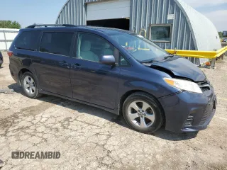 2018 Toyota Sienna LE Auto Access Seat with VIN 5TDKZ3DC5JS937221, listed as a Copart auction lot 59595765 with 118,790 mi miles and Salvage title. Bid and sale history available at DreamBid. Image 4.