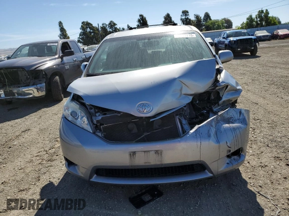 2016 Toyota Sienna LE AAS with VIN 5TDKK3DC0GS705672, listed as a Copart auction lot 56246715 with 65,917 mi miles and Salvage title. Bid and sale history available at DreamBid. Image 5.