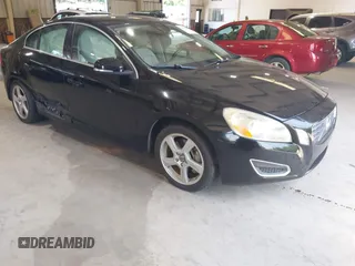 2012 Volvo S60 T5 with VIN YV1622FS4C2046278, listed as a IAAI auction lot 42596507 with 152,121 mi miles and . Bid and sale history available at DreamBid. Image 1.