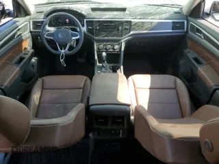 2023 Volkswagen Atlas SE with VIN 1V2WR2CA1PC530856, listed as a Copart auction lot 52601925 with 32,671 mi miles and Salvage title. Bid and sale history available at DreamBid. Image 8.