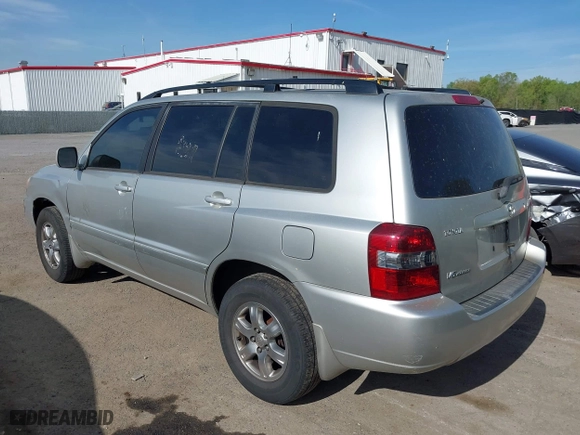 2006 Toyota Highlander w/3rd Row with VIN JTEEP21A160151793, listed as a IAAI auction lot 42100756 with 219,019 mi miles. Bid and sale history available at carsss.com. Image 3.