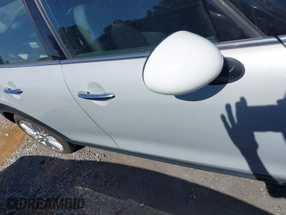 2019 MINI Hardtop 4 Door Cooper S with VIN WMWXU3C54K2H88672, listed as a IAAI auction lot 42227589 with 6,203 mi miles and . Bid and sale history available at DreamBid. Image 14.