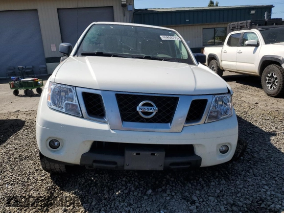 2020 Nissan Frontier SV z VIN 1N6ED0EB4LN711581, wystawiony jako Copart lot #55808795 z przebiegiem 72 339 mil mil oraz Szkoda całkowita • Salvage title. Historia ofert i sprzedaży dostępna na DreamBid. Obrazek 5.