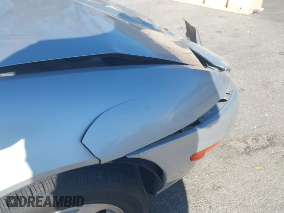 2002 Saturn SC z VIN 1G8ZY14732Z144888, wystawiony jako IAAI lot #41617831 z przebiegiem 138 564 mil mil oraz . Historia ofert i sprzedaży dostępna na DreamBid. Obrazek 12.