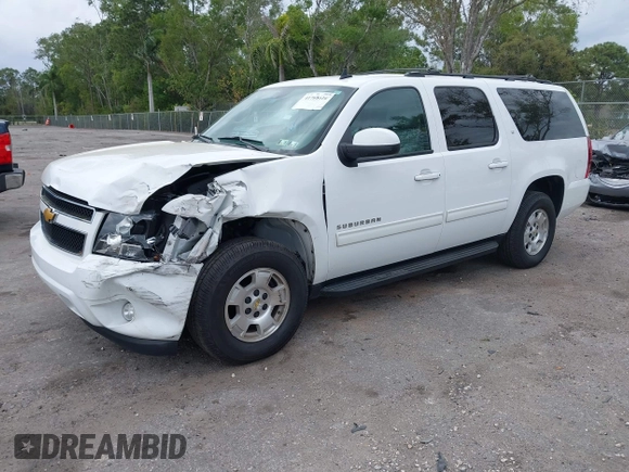 2014 Chevrolet Suburban LT with VIN 1GNSCJE06ER231476, listed as a IAAI auction lot 41768616 with 88,581 mi miles. Bid and sale history available at carsss.com. Image 17.