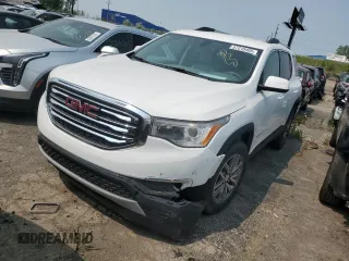 2018 GMC Acadia SLE z VIN 1GKKNLLA5JZ115937, wystawiony jako Copart lot #57210405 z przebiegiem 120 807 mil mil oraz Szkoda całkowita • Salvage title. Historia ofert i sprzedaży dostępna na DreamBid. Obrazek 1.