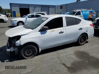 2015 Nissan Versa SV z VIN 3N1CN7AP0FL865021, wystawiony jako Copart lot #65637455 z przebiegiem 139 738 mil mil oraz Szkoda całkowita • Salvage title. Historia ofert i sprzedaży dostępna na DreamBid. Obrazek 1.