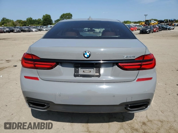 2018 BMW 7 Series 750i with VIN WBA7F0C55JGM22484, listed as a Copart auction lot 67475724 with 40,048 mi miles and Salvage Title. Bid and sale history available at carsss.com. Image 6.