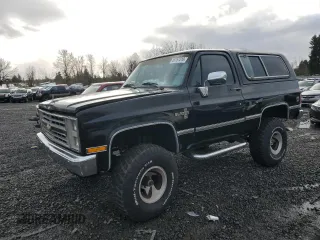 1987 Chevrolet Blazer z VIN 1GNEV18K9HF102612, wystawiony jako Copart lot #86757414 z przebiegiem 6 978 mil mil oraz Czysty tytuł • Clean title. Historia ofert i sprzedaży dostępna na DreamBid. Obrazek 1.