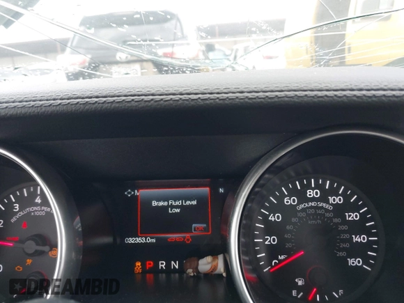 2019 Ford Mustang EcoBoost z VIN 1FATP8UH3K5106557, wystawiony jako IAAI lot #42223835 z przebiegiem 32 353 mil mil oraz . Historia ofert i sprzedaży dostępna na DreamBid. Obrazek 15.