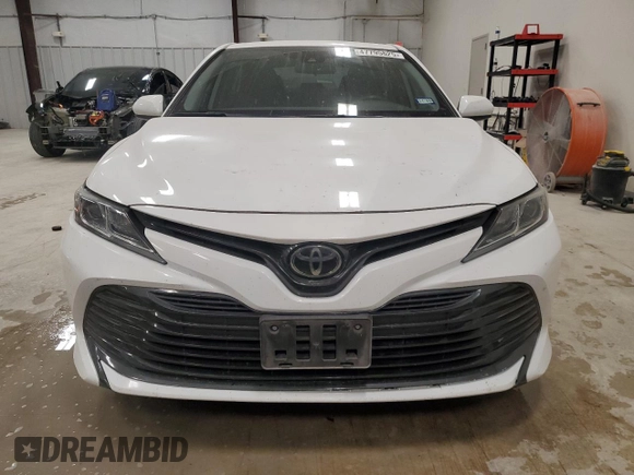 2020 Toyota Camry LE with VIN 4T1C11AK3LU957456, listed as a Copart auction lot 47795625 with 156,881 mi miles and Salvage Title. Bid and sale history available at DreamBid. Image 5.