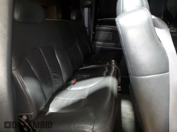 2000 GMC New Sierra 1500 SLE with VIN 1GTEK19T3YE218791, listed as a Copart auction lot 82482734 with 242,277 mi miles and Salvage Title. Bid and sale history available at carsss.com. Image 10.
