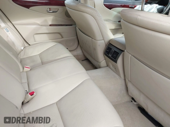 2010 Lexus LS 460 with VIN JTHCL5EF5A5005275, listed as a IAAI auction lot 41683548 with 143,779 mi miles and . Bid and sale history available at DreamBid. Image 8.