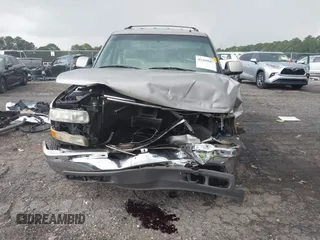 2002 Chevrolet Tahoe LT with VIN 1GNEC13Z62J233110, listed as a IAAI auction lot 42460607 with 329,196 mi miles and . Bid and sale history available at DreamBid. Image 6.