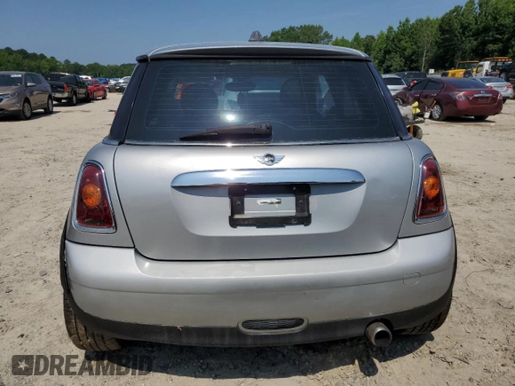 2010 MINI Hardtop с VIN WMWMF3C5XATZ25066, выставлен на аукционе Copart как лот 60396455 с пробегом 140 888 миль миль и Чистый • Clean title. История ставок и продаж доступна на DreamBid. Изображение 7.