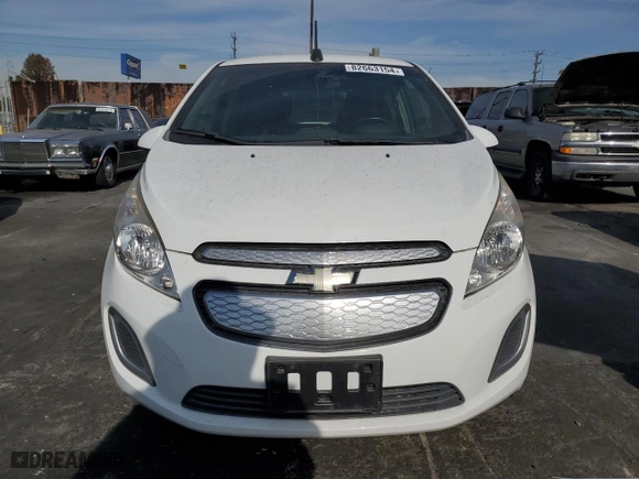 2015 Chevrolet Spark EV LT with VIN KL8CL6S05FC814794, listed as a Copart auction lot 82663154 with 60712 miles and Clean Title. Bid and sale history available at carsss.com. Image 5.