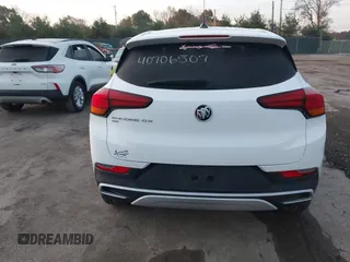 2023 Buick Encore GX Preferred z VIN KL4MMCSL7PB134298, wystawiony jako IAAI lot #40706507 z przebiegiem 9 120 mil mil oraz . Historia ofert i sprzedaży dostępna na DreamBid. Obrazek 16.