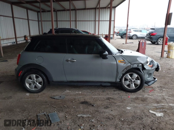 2015 MINI Hardtop with VIN WMWXM5C51F3B34207, listed as a IAAI auction lot 41615894 with 15,787 mi miles and . Bid and sale history available at DreamBid. Image 13.