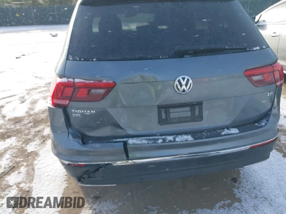 2018 Volkswagen Tiguan SEL Premium with VIN 3VV5B7AX9JM103745, listed as a IAAI auction lot 40993940 with 67,398 mi miles and . Bid and sale history available at DreamBid. Image 6.