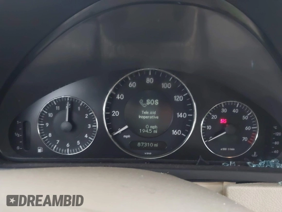 2007 Mercedes-Benz CLK-Class 5.5L with VIN WDBTJ72H77F214706, listed as a IAAI auction lot 41471332 with 87,310 mi miles. Bid and sale history available at carsss.com. Image 7.