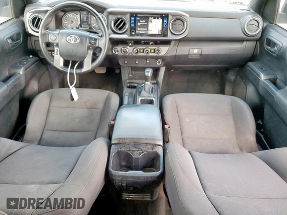2017 Toyota Tacoma SR5 with VIN 5TFCZ5AN1HX102498, listed as a Copart auction lot 61499425 with 210,433 mi miles and Salvage title. Bid and sale history available at DreamBid. Image 8.