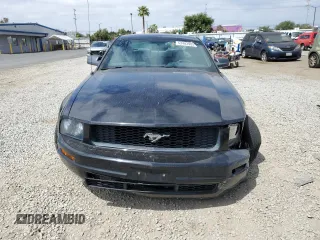 2006 Ford Mustang Standard with VIN 1ZVFT80N465149421, listed as a Copart auction lot 53403905 with 142,222 mi miles and Salvage Title. Bid and sale history available at carsss.com. Image 5.