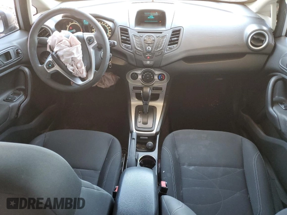 2017 Ford Fiesta SE z VIN 3FADP4BJ5HM145950, wystawiony jako Copart lot #54406095 z przebiegiem 45 395 mil mil oraz Szkoda całkowita • Salvage title. Historia ofert i sprzedaży dostępna na DreamBid. Obrazek 8.