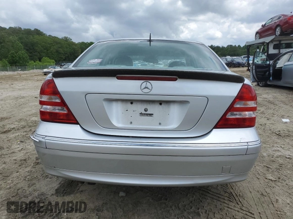 2006 Mercedes-Benz C 280 Luxury with VIN WDBRF54H56A871433, listed as a Copart auction lot 57302905 with 127,105 mi miles and Salvage title. Bid and sale history available at DreamBid. Image 6.