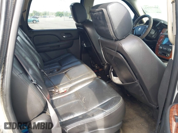 2007 Chevrolet Tahoe LTZ with VIN 1GNFC13J17J149752, listed as a IAAI auction lot 42632542 with 313,740 mi miles and . Bid and sale history available at DreamBid. Image 8.
