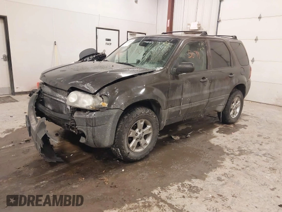 2006 Ford Escape XLT with VIN 1FMYU03Z46KD45641, listed as a IAAI auction lot 41395071 with 120,052 mi miles. Bid and sale history available at carsss.com. Image 17.