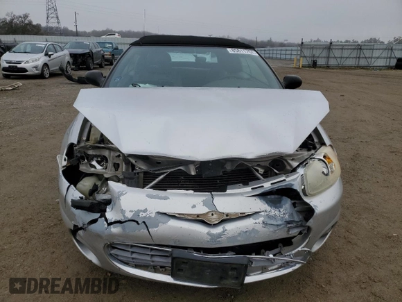 2002 Chrysler Sebring LXi with VIN 1C3EL55RX2N151004, listed as a Copart auction lot 85811704 with 187,000 mi miles and Salvage title. Bid and sale history available at DreamBid. Image 5.