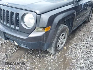 2016 Jeep Patriot Sport z VIN 1C4NJPBA6GD576356, wystawiony jako IAAI lot #42173101 z przebiegiem 140 581 mil mil oraz . Historia ofert i sprzedaży dostępna na DreamBid. Obrazek 6.