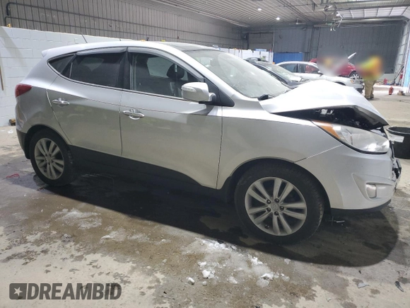 2010 Hyundai Tucson GLS with VIN KM8JU3AC7AU102873, listed as a Copart auction lot 54472385 with 108,853 mi miles and Non Repairable. Bid and sale history available at DreamBid. Image 4.