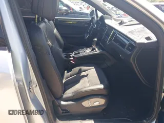 2017 Porsche Macan z VIN WP1AA2A58HLB81896, wystawiony jako IAAI lot #42251657 z przebiegiem 135 214 mil mil oraz . Historia ofert i sprzedaży dostępna na DreamBid. Obrazek 5.
