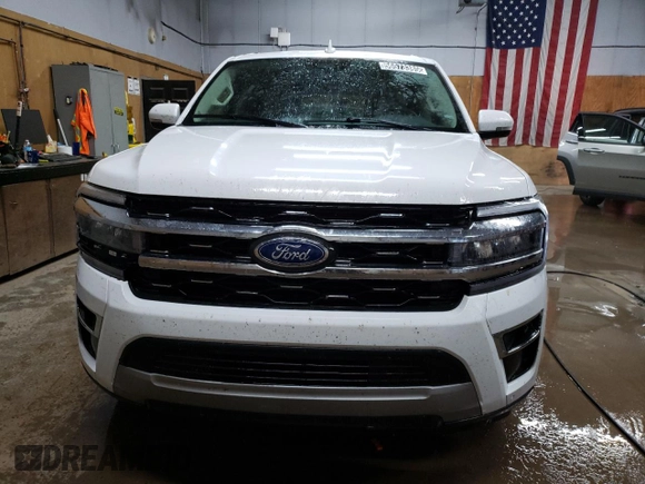 2024 Ford Expedition Limited z VIN 1FMJU2A8XREA65801, wystawiony jako Copart lot #56573385 z przebiegiem 45 392 mil mil oraz Czysty tytuł • Clean title. Historia ofert i sprzedaży dostępna na DreamBid. Obrazek 5.