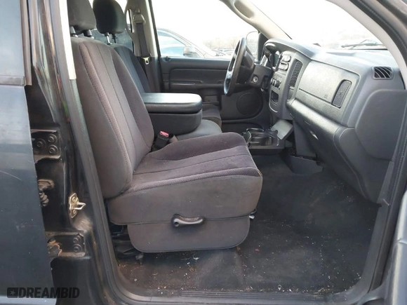 2005 Dodge Ram 1500 SLT with VIN 1D7HA18N55J529506, listed as a IAAI auction lot 41583108 with 131,391 mi miles. Bid and sale history available at carsss.com. Image 5.