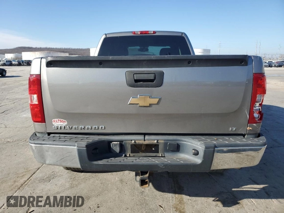 2007 Chevrolet Silverado 1500 LT w/1LT with VIN 2GCEC19J271614884, listed as a Copart auction lot 84551504 with 147,445 mi miles and Salvage Title. Bid and sale history available at carsss.com. Image 6.