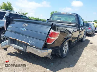 2009 Ford F-150 XL z VIN 1FTRF12W69KB58387, wystawiony jako IAAI lot #42671918 z przebiegiem 128 947 mil mil oraz . Historia ofert i sprzedaży dostępna na DreamBid. Obrazek 4.